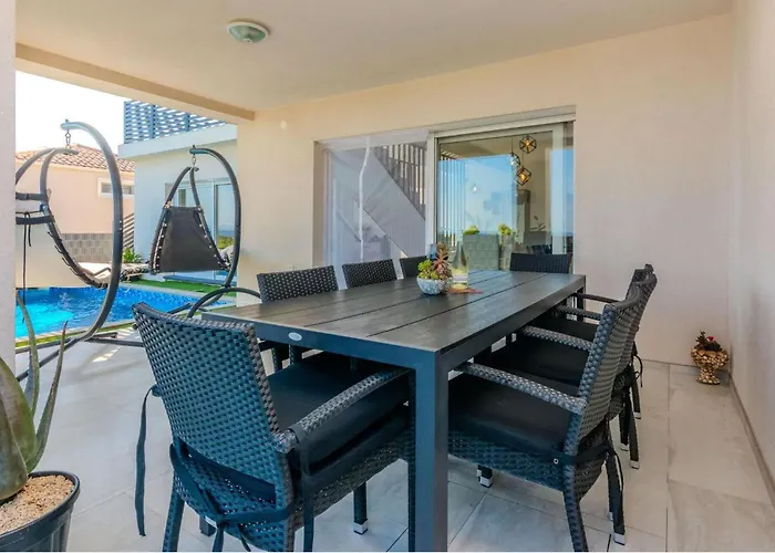 Hébergement de vacances Amazing In With House Sea View *